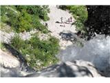Okrešelj-Savinjsko sedlo-Jezersko sedlo ohladitev pod slapom  prija